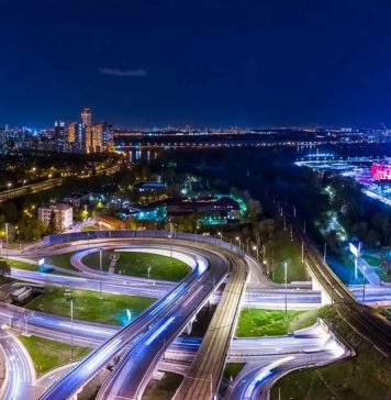 Какие компании предлагают полёты на самолёте над Москвой: обзор предложений столичного рынка